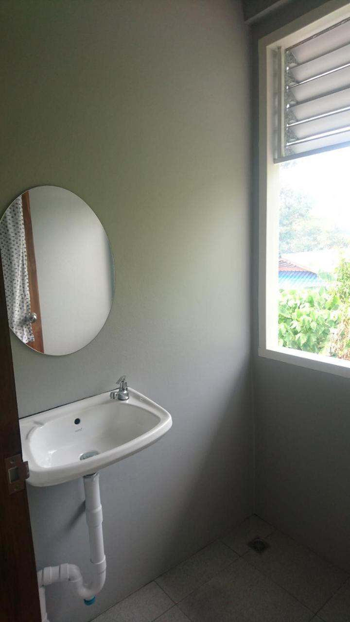 Easy Rooms And Minimart Ko Lanta Zewnętrze zdjęcie